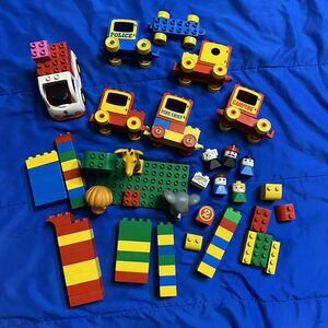 Lego Duplo 87 Piece Animal Train Lot